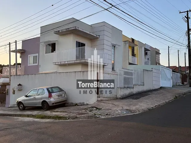 Sobrado com 106m² 2 quartos e 2 banheiros, à venda, no bairro Uvaranas em Ponta Grossa