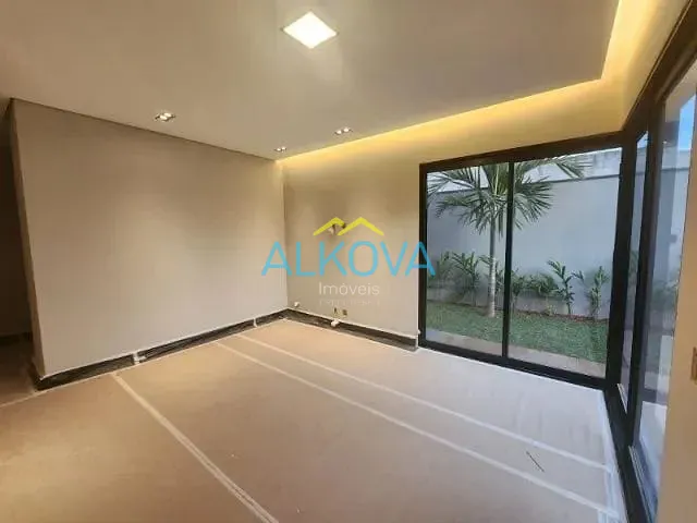 Sobrado com 600m² 4 quartos e 6 banheiros, à venda, no bairro Condomínio Residencial Colinas do Paratehy em São José dos Campos