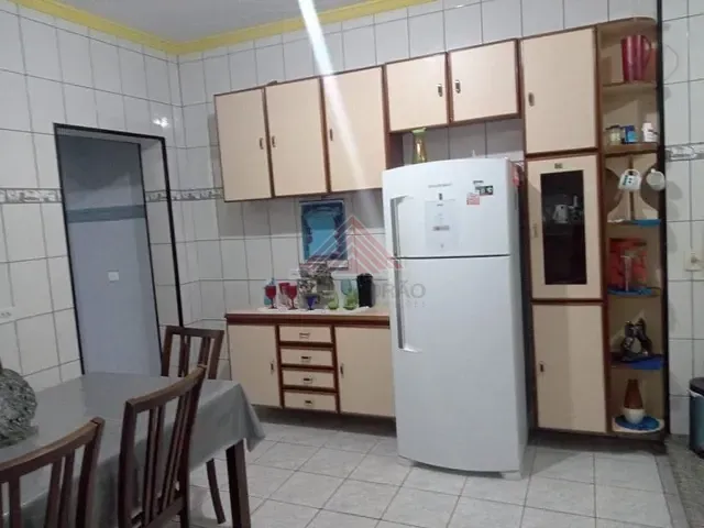 Sobrado com 125m² 4 quartos e 2 banheiros, à venda, no bairro Jardim Zaira em Mauá