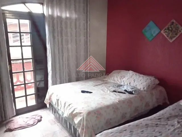 Sobrado com 125m² 4 quartos e 2 banheiros, à venda, no bairro Jardim Zaira em Mauá