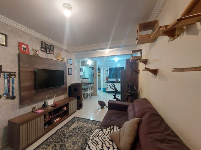 Sobrado para locação, 2 quartos no Contorno.