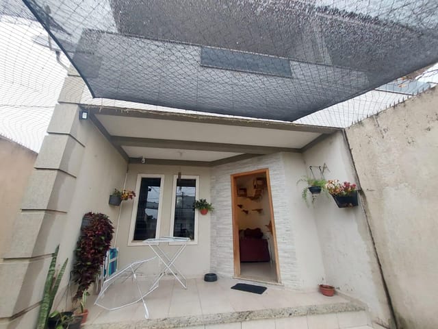 Sobrado para locação, 2 quartos no Contorno.