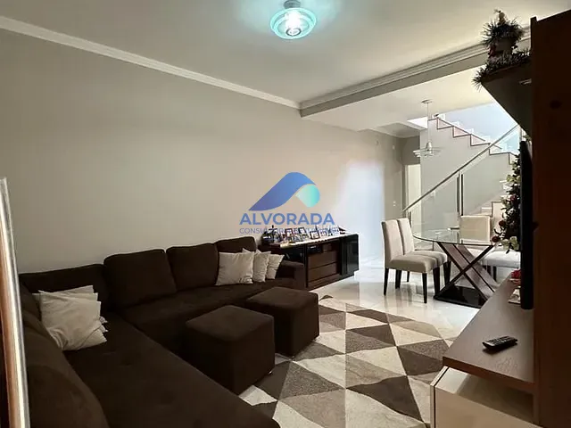 Sobrado com 125m² 5 quartos e 4 banheiros, à venda, no bairro Jardim das Indústrias em São José dos Campos