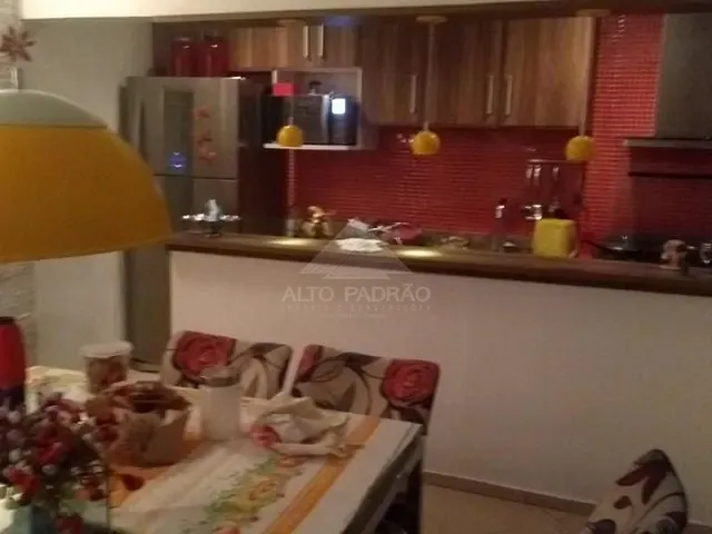 Sobrado com 180m² 3 quartos e 2 banheiros, à venda, no bairro Parque das Américas em Mauá
