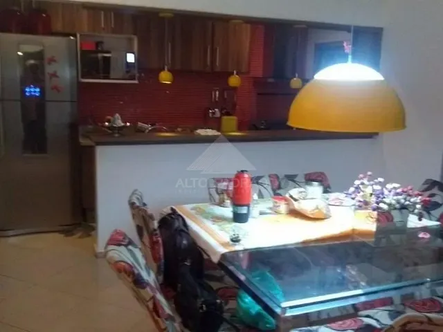 Sobrado com 180m² 3 quartos e 2 banheiros, à venda, no bairro Parque das Américas em Mauá
