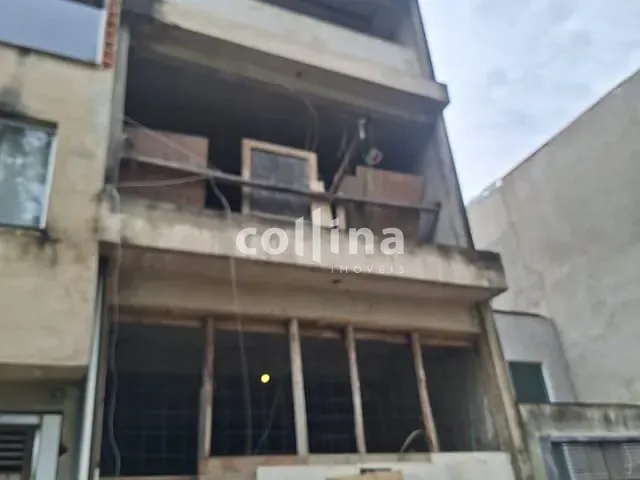 Sobrado com 125m² 2 quartos e 2 banheiros, à venda, no bairro Jardim Ana Estela em Carapicuíba