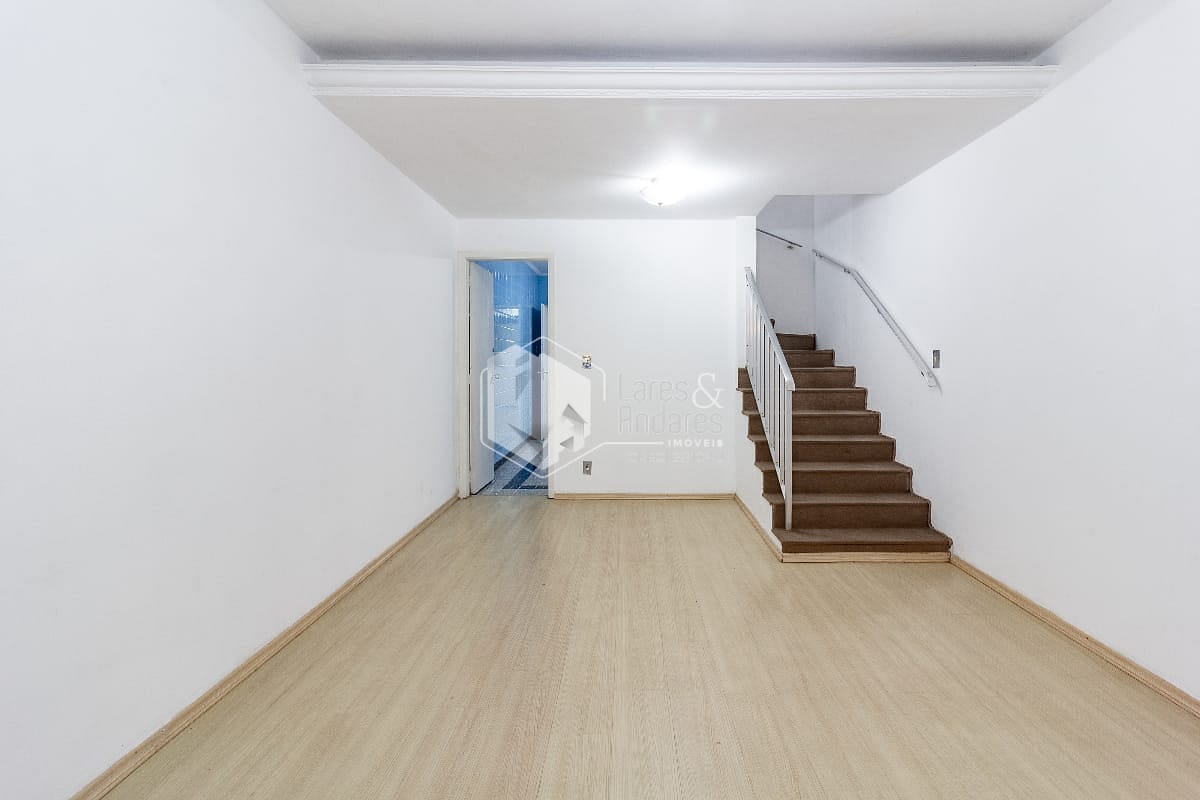 Sobrado à venda com 3 quartos, 130m² - Foto 2