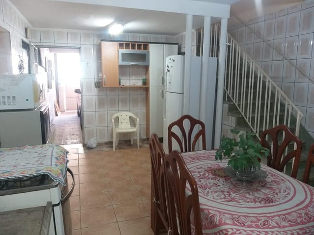 Sobrado com 300m² 4 quartos e 4 banheiros, à venda ou para alugar, no bairro Cambuci em São Paulo