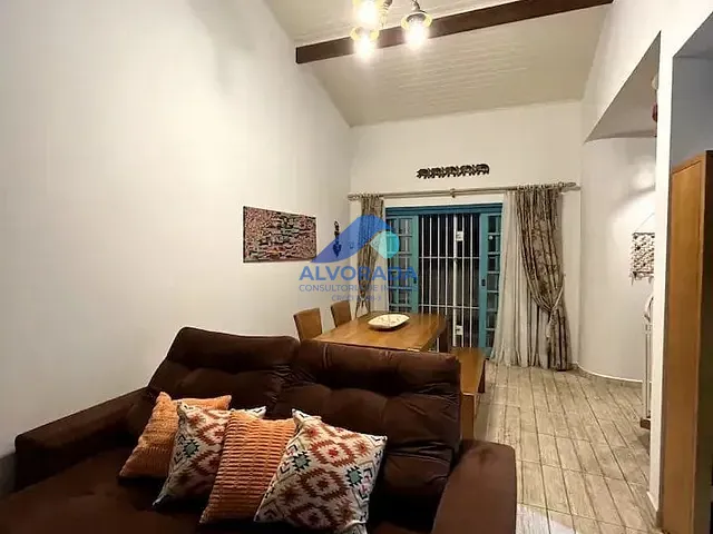 Sobrado com 150m² 2 quartos e 1 banheiro, à venda, no bairro Itaguá em Ubatuba