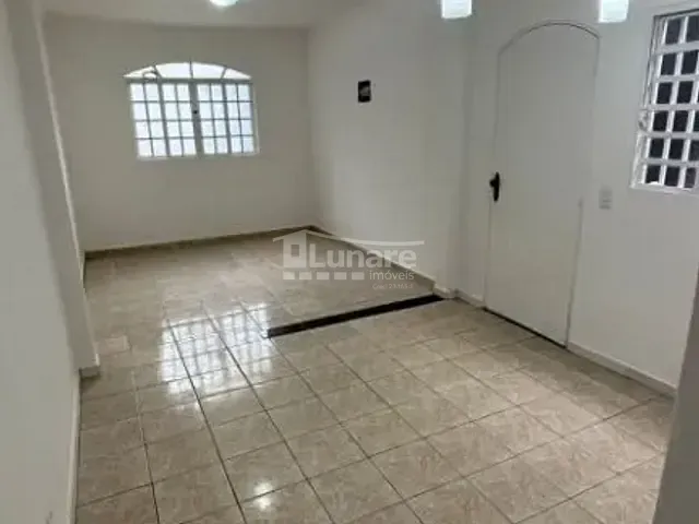 Sobrado com 125m² 3 quartos e 2 banheiros, à venda, no bairro Jardim Rodeio em Mogi das Cruzes