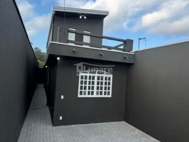 Sobrado com 125m² 3 quartos e 2 banheiros, à venda, no bairro Jardim Rodeio em Mogi das Cruzes