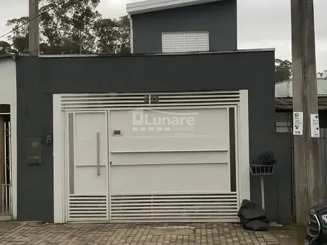 Sobrado com 125m² 3 quartos e 2 banheiros, à venda, no bairro Jardim Rodeio em Mogi das Cruzes