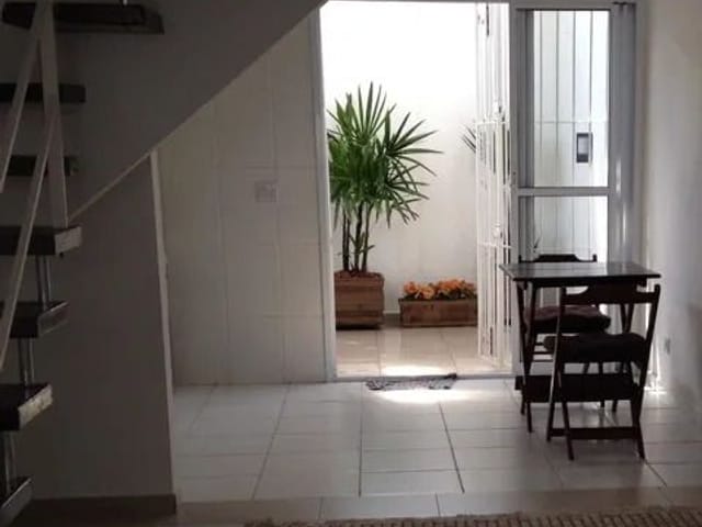Sobrado com 59m² 2 quartos e 1 banheiro, à venda, no bairro Outeiro de Passárgada em Cotia