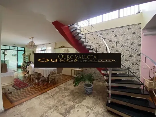 Sobrado com 600m², à venda, no bairro Jardim Luzitânia em São Paulo
