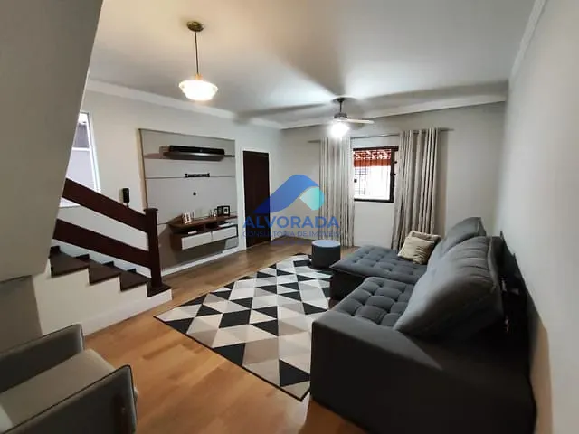 Sobrado com 134m² 3 quartos e 3 banheiros, à venda, no bairro Jardim Oriente em São José dos Campos