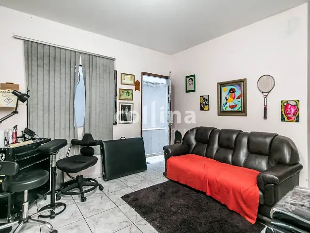 Apartamento 6 quartos e 2 banheiros, à venda, no bairro Parque Santa Teresa em Carapicuíba