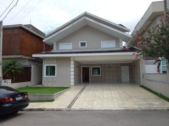 Foto do Sobrado - Sobrado com 3 dormitórios para alugar, 350 m² por R$ 8.000,00/mês - Condomínio Quintas de Villa Branca - Jacareí/SP | RUSSI IMÓVEIS