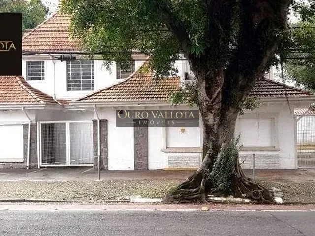 Sobrado com 690m², para alugar, no bairro Indianópolis em São Paulo