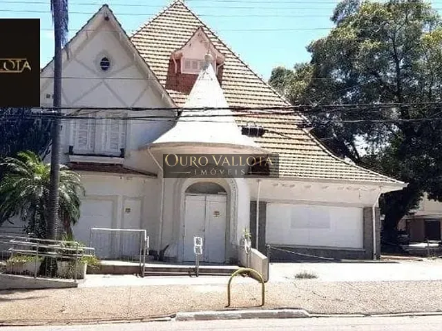 Sobrado com 690m², para alugar, no bairro Indianópolis em São Paulo