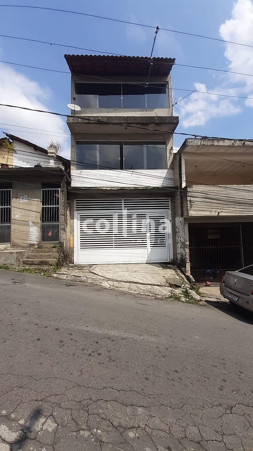 Sobrado, 3 quartos, 180 m² - Foto 1