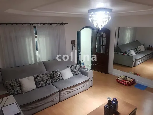 Sobrado com 200m² 2 quartos e 4 banheiros, à venda, no bairro Vila Quintino em Carapicuíba