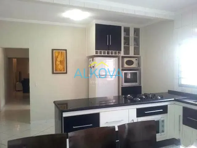 Sobrado com 150m² 3 quartos e 3 banheiros, à venda, no bairro Residencial Bosque dos Ipês em São José dos Campos
