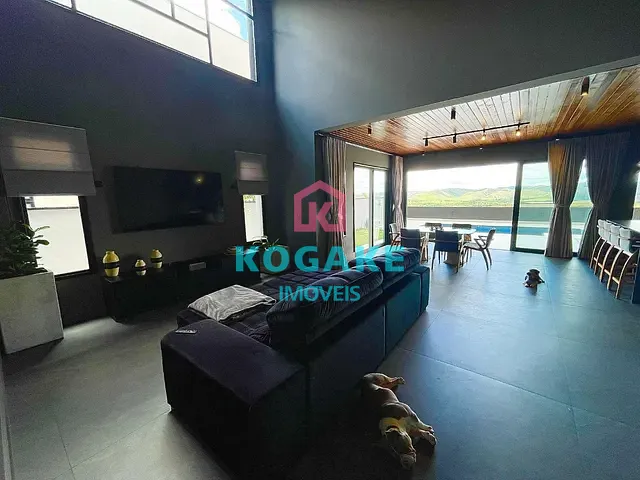 Sobrado com 450m² 4 quartos e 5 banheiros, à venda, no bairro Condomínio Residencial Jaguary em São José dos Campos