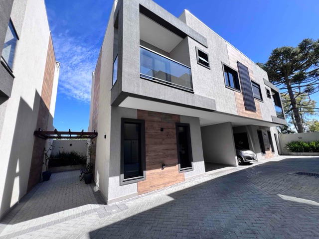 Locação - Sobrado com 3 quartos (sendo 1 suíte), Garagem coberta, Churrasqueira, Condomínio Residencial Villagio São Pedro, Órfãs.