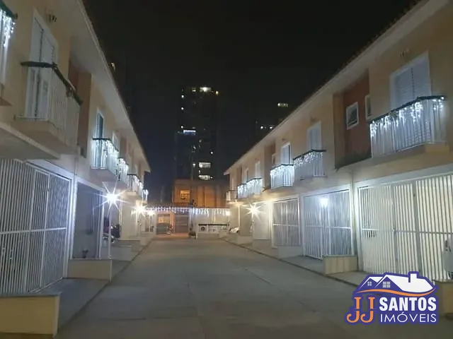 Sobrado com 60m² 3 quartos e 3 banheiros, à venda, no bairro Água Rasa em São Paulo