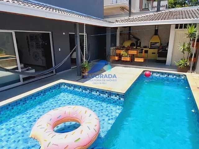 Sobrado com 300m² 4 quartos e 5 banheiros, à venda, no bairro Condomínio Terras do Vale em Caçapava