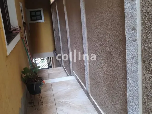 Sobrado com 190m² 3 quartos e 3 banheiros, à venda, no bairro Jardim Maria Beatriz em Carapicuíba