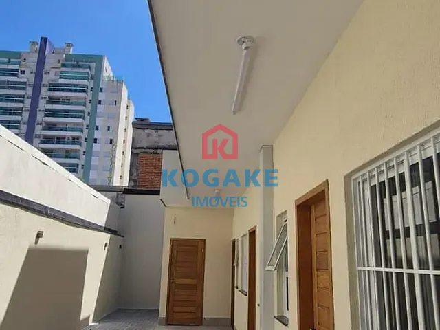 Sobrado com 250m² 6 quartos e 6 banheiros, à venda ou para alugar, no bairro Vila Betânia em São José dos Campos