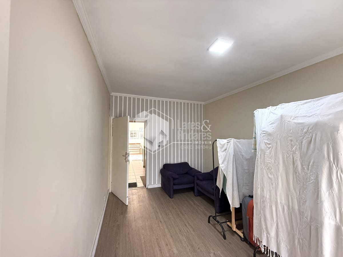 Sobrado, 9 quartos, 213 m² - Foto 8