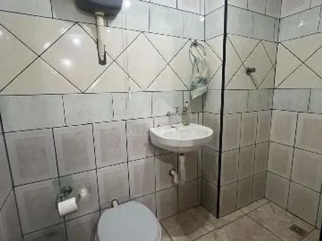 Sobrado com 125m² 4 quartos e 4 banheiros, à venda, no bairro Vila Nossa Senhora das Vitórias em Mauá