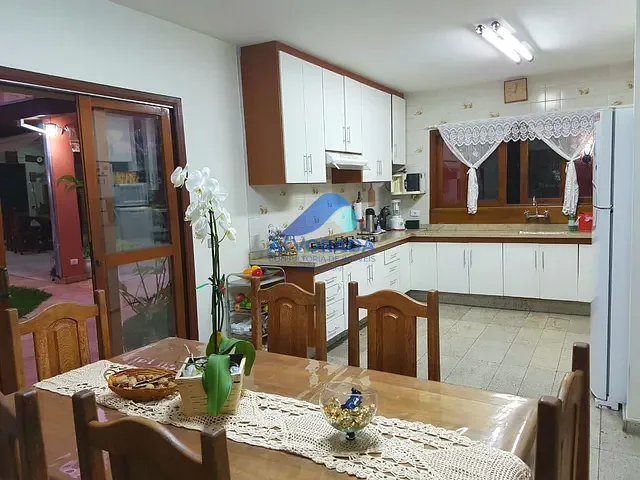 Sobrado com 532m² 3 quartos e 1 banheiro, à venda, no bairro Jardim Aquarius em São José dos Campos