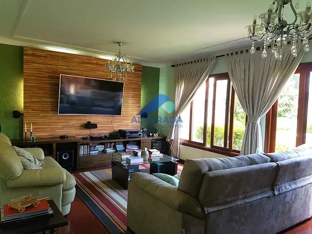 Sobrado com 532m² 3 quartos e 1 banheiro, à venda, no bairro Jardim Aquarius em São José dos Campos