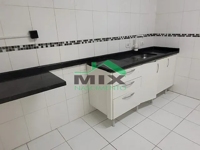 Sobrado com 155m² 2 quartos e 1 banheiro, à venda, no bairro Vila Eldízia em Santo André