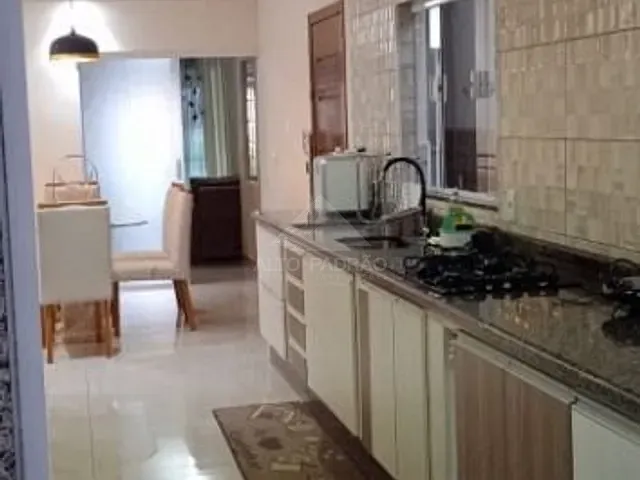 Sobrado com 133m² 3 quartos e 3 banheiros, à venda, no bairro Parque São Vicente em Mauá