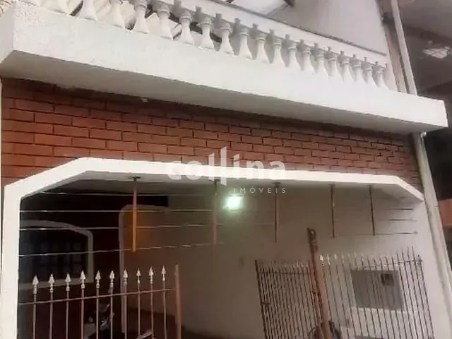 Sobrado 2 quartos e 2 banheiros, à venda, no bairro Vila da Oportunidade em Carapicuíba