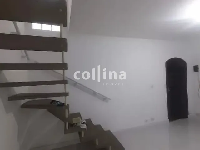 Sobrado 2 quartos e 2 banheiros, à venda, no bairro Vila da Oportunidade em Carapicuíba