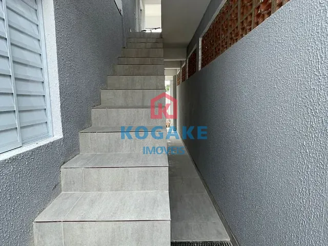 Sobrado com 140m² 3 quartos e 2 banheiros, à venda, no bairro Conjunto Residencial Dom Pedro II em São José dos Campos