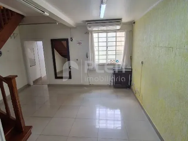 Sobrado para alugar, no bairro Santa Teresinha em São Paulo