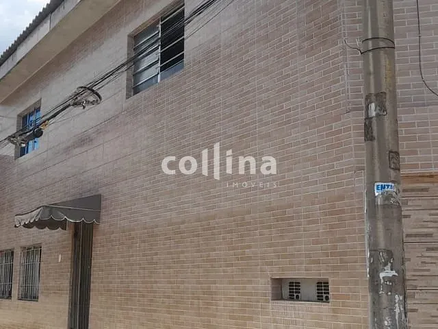 Sobrado com 172m² 4 quartos e 2 banheiros, à venda, no bairro Vila Silviânia em Carapicuíba
