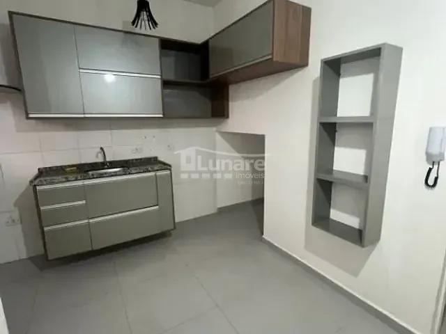 Sobrado 2 quartos e 1 banheiro, à venda, no bairro Vila São Paulo em Mogi das Cruzes