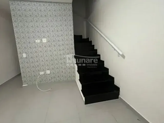 Sobrado 2 quartos e 1 banheiro, à venda, no bairro Vila São Paulo em Mogi das Cruzes