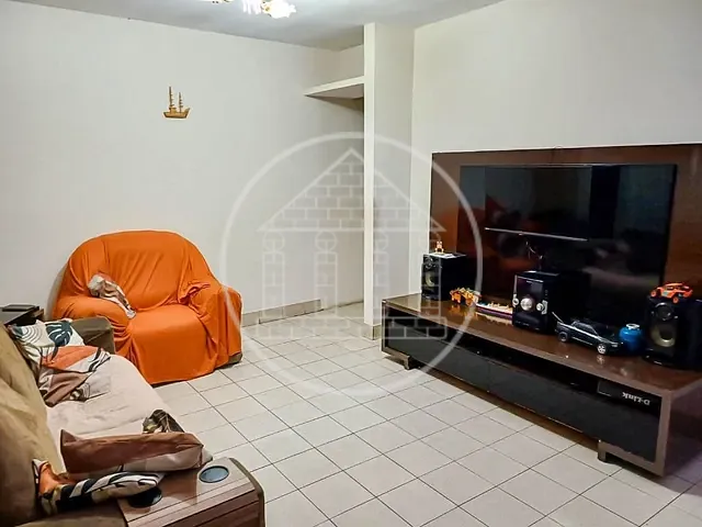 Sobrado com 250m² 3 quartos e 2 banheiros, à venda, no bairro Cidade Dutra em São Paulo