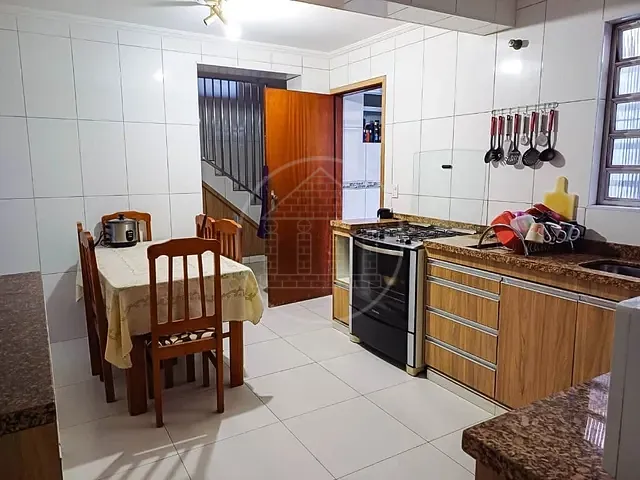 Sobrado com 250m² 3 quartos e 2 banheiros, à venda, no bairro Cidade Dutra em São Paulo