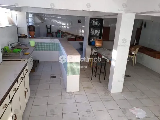 Sobrado com 350m² 4 quartos e 3 banheiros, à venda, no bairro Jardim Zaira em Mauá