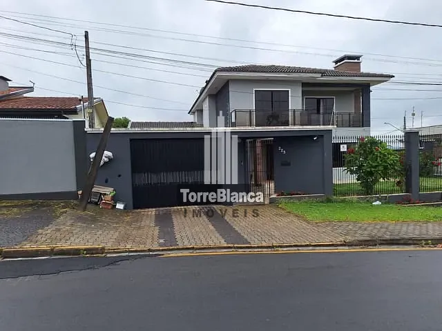 Sobrado com 600m² 4 quartos e 4 banheiros, à venda, no bairro Jardim Carvalho em Ponta Grossa