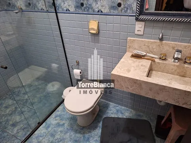 Sobrado com 600m² 4 quartos e 4 banheiros, à venda, no bairro Jardim Carvalho em Ponta Grossa